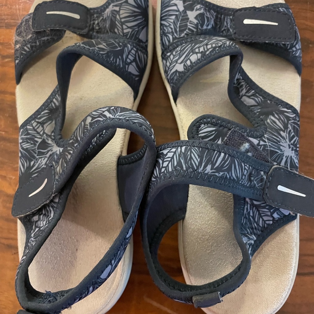 Blue Easy Spirit sandals